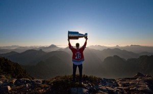 Sure Andrew Ladd may not be with team, as many other players, still you cannot count out the young and talented Chicago Blackhawks for a reapeat.